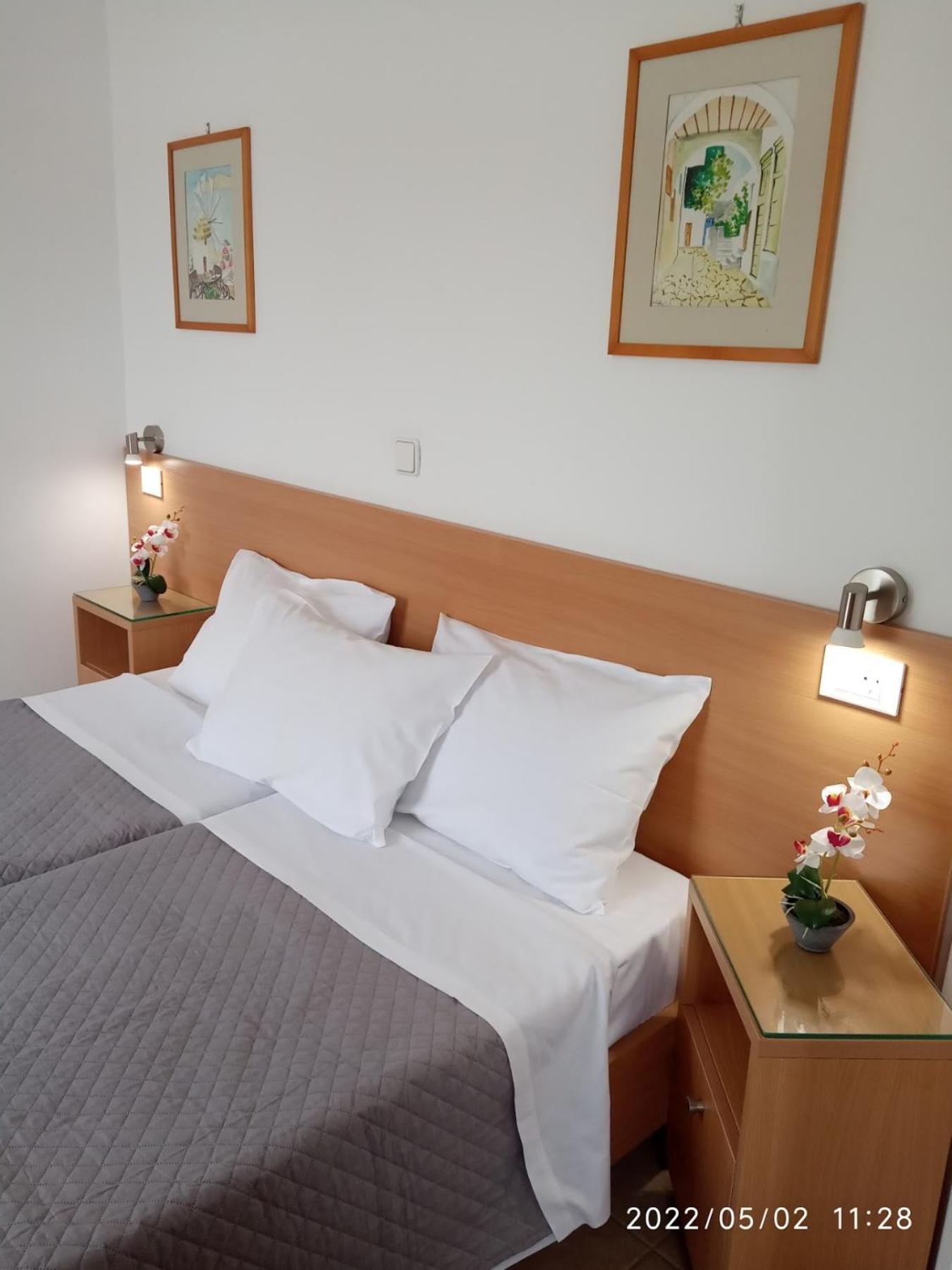 Fofi Apartments Sými Eksteriør bilde